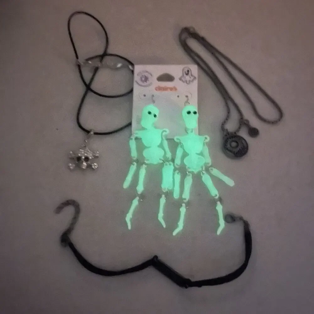 Halloween Glow In The Dark Skeleton Earrings Spooky Necklaces Bracelet Set Lot